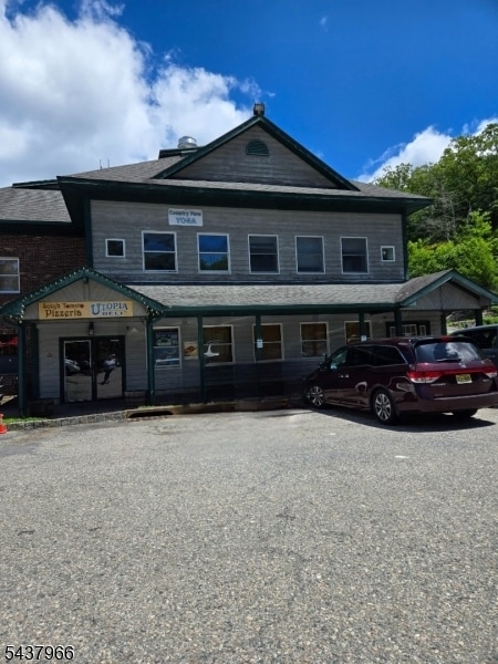 Building Photo - 355 Warwick Turnpike