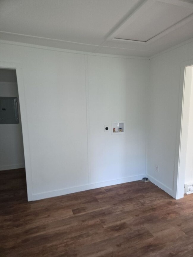 Building Photo - Newly remodeled home is located in Lancaster, SC 29720.