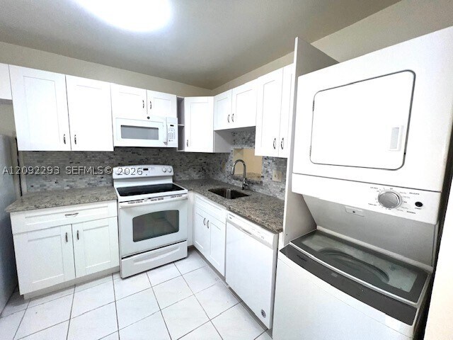 Building Photo - 3777 NW 78th Ave