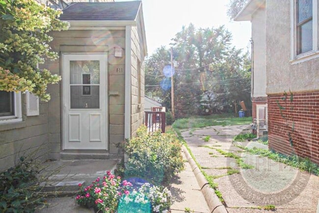 Primary Photo - 2 Story 3 Bedroom 1 Bathroom home in the h...