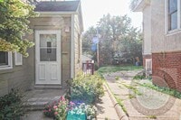 Building Photo - 2 Story 3 Bedroom 2 Bathroom home in the h...