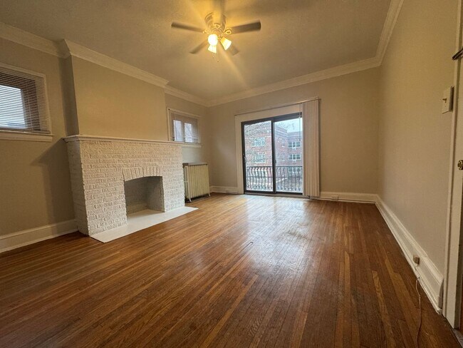 Building Photo - 2773 Hampshire-Unit 9