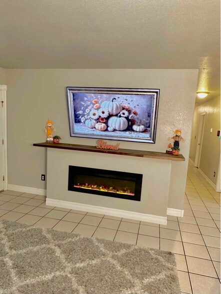 Building Photo - 316 N Alder St