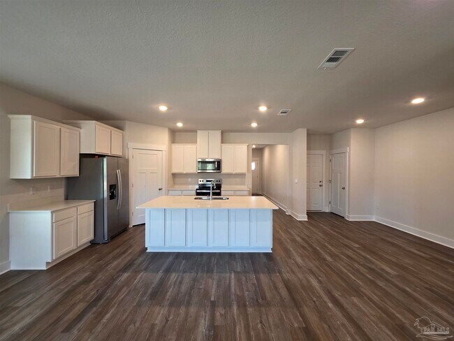 Building Photo - 5839 Sargassum Ln