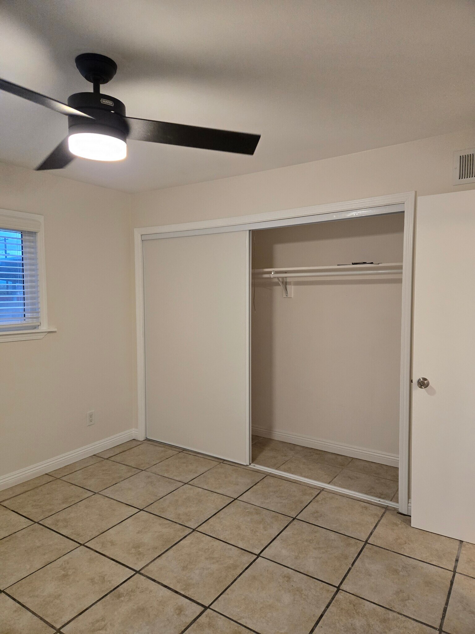 Building Photo - 2795 Conejo Dr