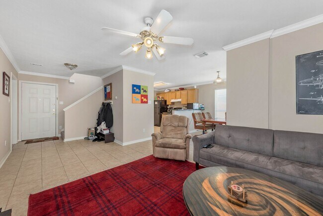 Building Photo - AUGUST 2026 PRE-LEASE!! COME TOUR THIS AMAZING 4 bed, 4 bath Home!!