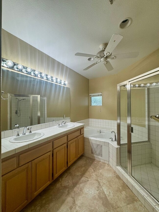 Building Photo - 3 Bedroom spacious home in beautiful Aliso Viejo