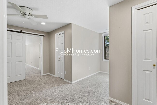 Building Photo - Updated Three Bedroom Home in Tigard!