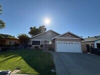 Building Photo - 231 Madrone St