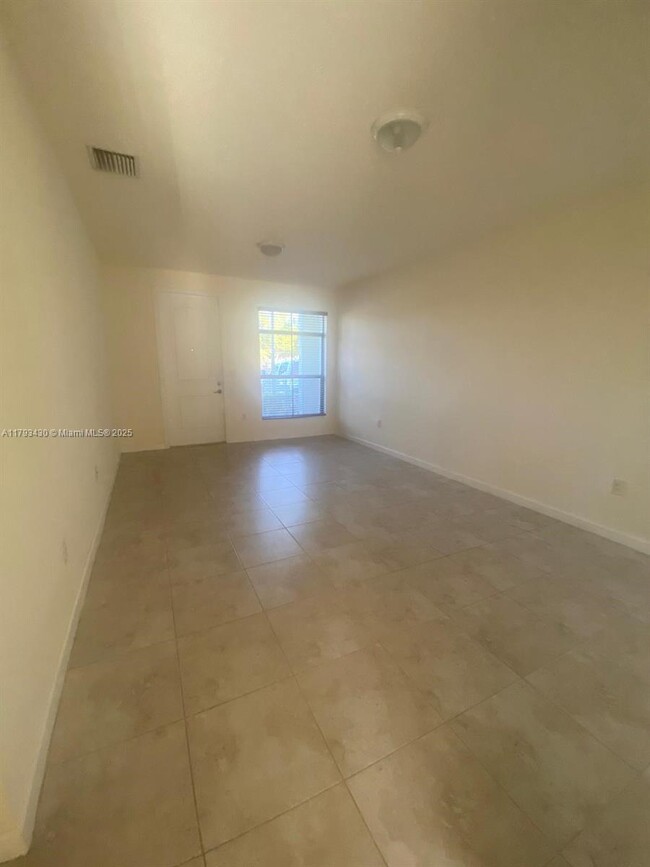 Building Photo - 17460 SW 153rd Ave