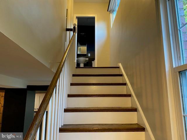 Building Photo - 3372 Gunston Rd