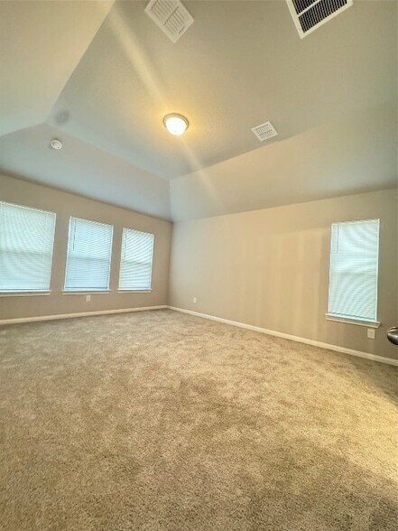 Building Photo - 19232 Hazel Firs Ln