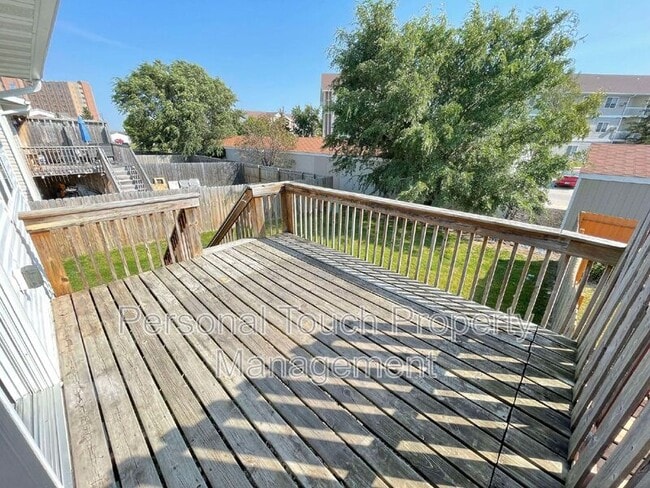 Building Photo - 2510 Amber Valley Ct S