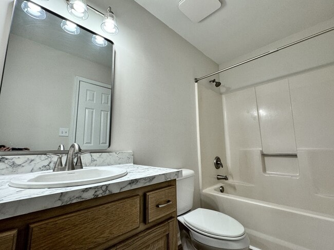 Building Photo - Like New & Ready NOW! 2 Primary Suites w/Private Baths! Reserved Parking, Community Pool & MUCH M...