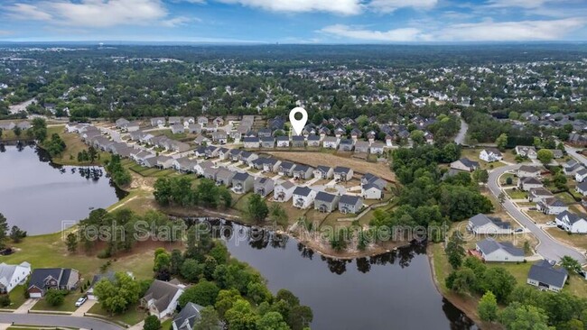 Building Photo - 300 Barony Pl Dr