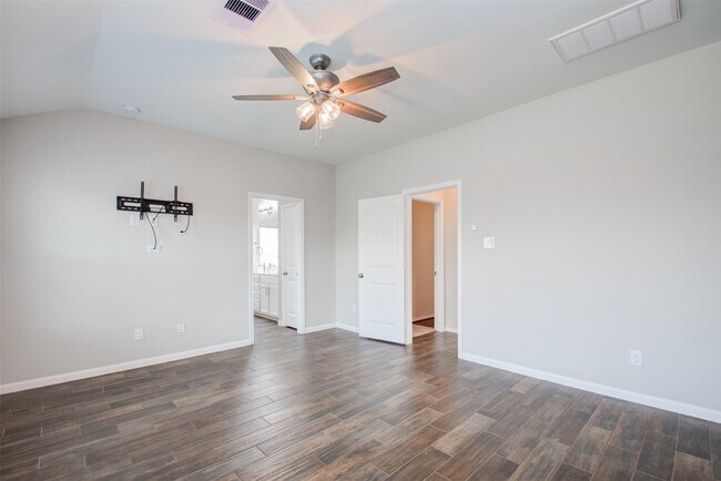 Building Photo - 9547 Summer River Dr