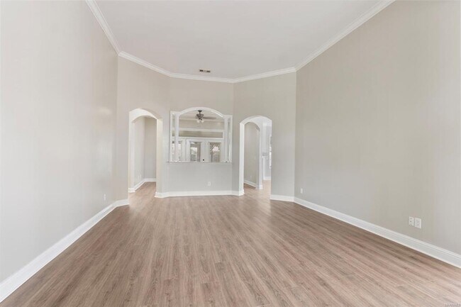 Building Photo - 8643 Carillion Pl