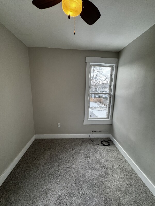 Building Photo - 53 N Oakley Ave