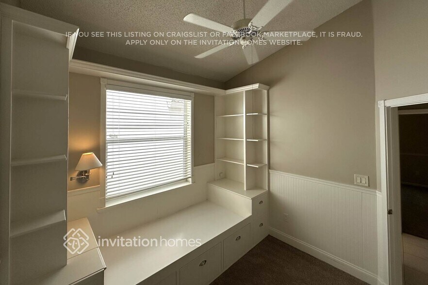 Building Photo - 7699 Thornlee Dr