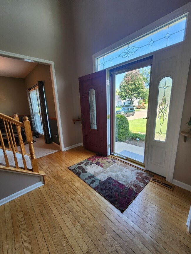Building Photo - 3288 Beech Ln