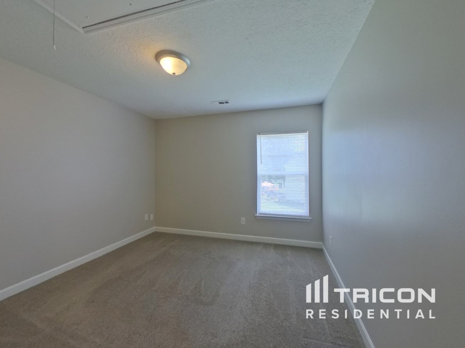 Building Photo - 1623 Long Paw Ln