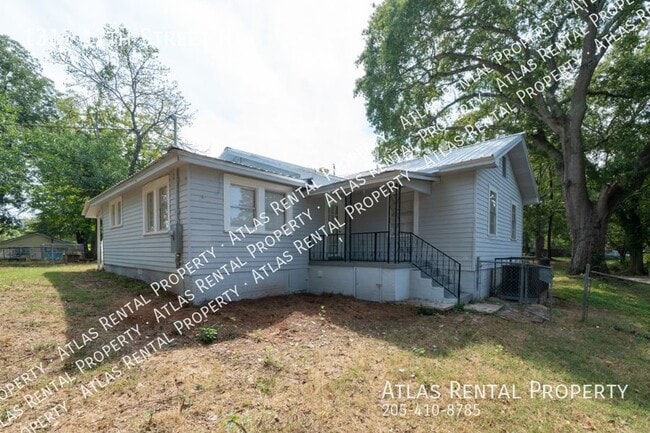 Building Photo - 1317 12th St N