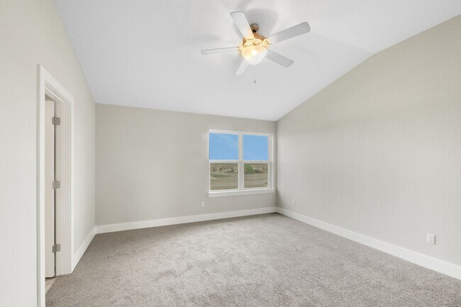 Building Photo - 3308 Bristol Motor Pass