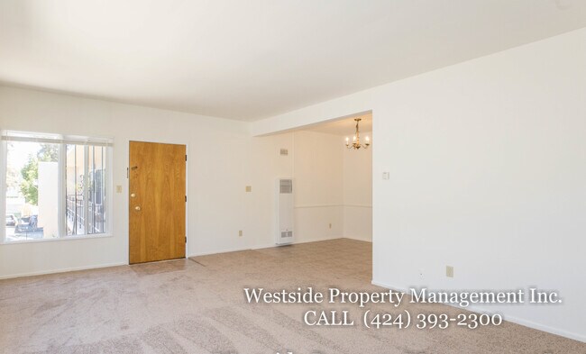 Building Photo - 145 N Lapeer Dr