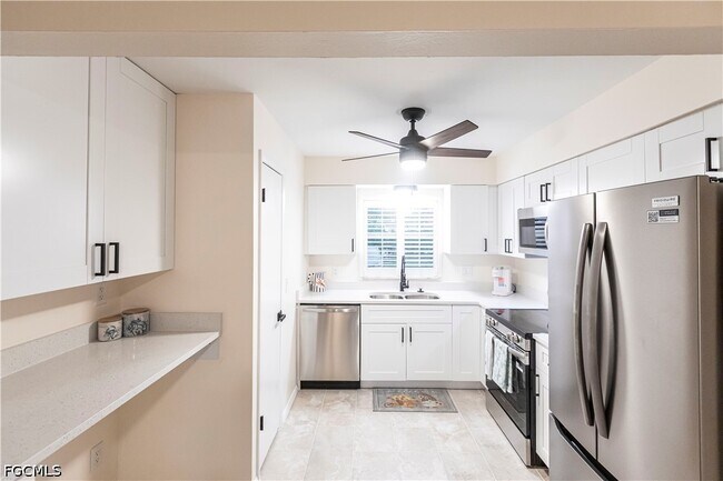 Building Photo - 6775 Lake McGregor Cir