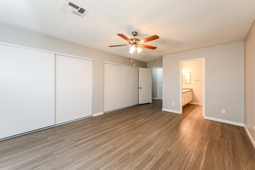 Building Photo - 2811 Cacto Ct