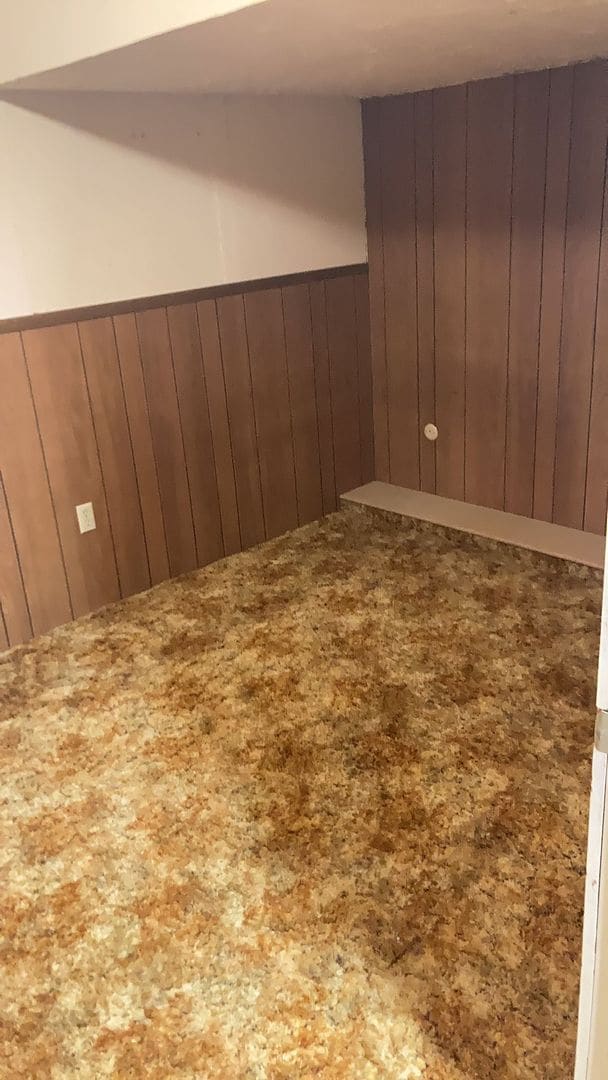 Building Photo - Huge Home In The West Bench Neighborhood!