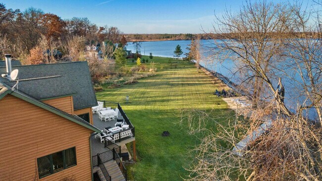 Building Photo - 222 Grouse Dr