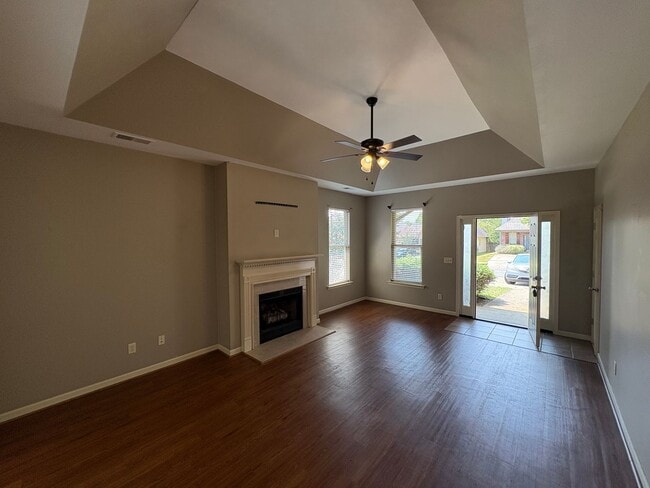 Building Photo - 1044 Washington Dr