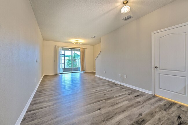 Building Photo - 5116 Bay Isle Cir
