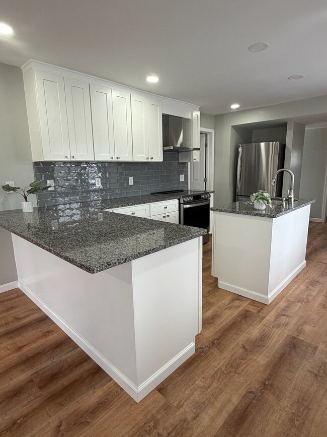 Building Photo - 28 Quinn Rd