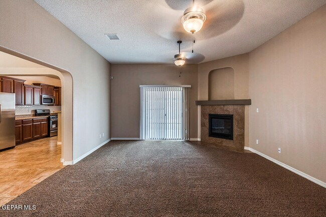 Building Photo - 14340 Apache Point Dr