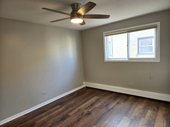 Building Photo - 4712 W 107th St