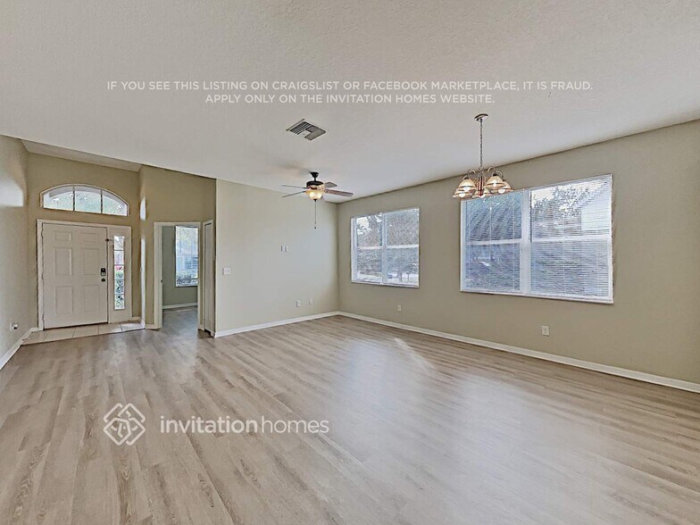 Building Photo - 6402 Bridgecrest Dr