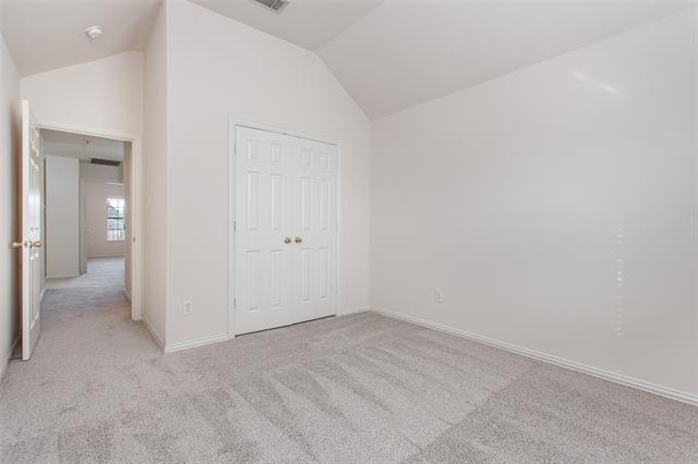 Building Photo - 915 Falcon Trail