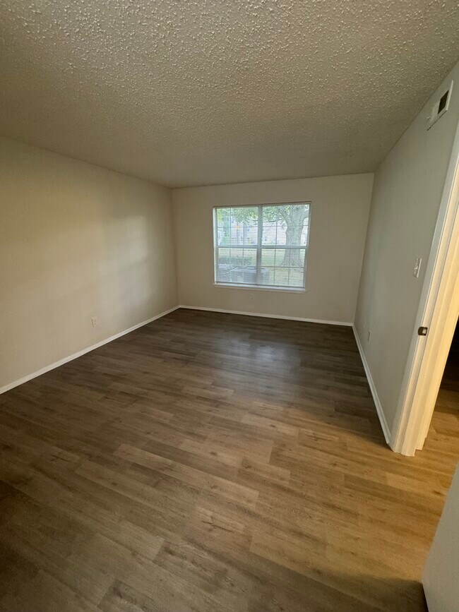 Master bedroom (lighting off- lighter paint on walls) - 321 Thalia Station Ct