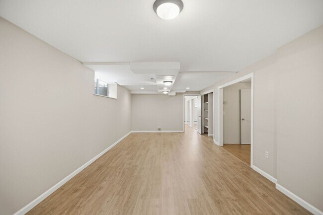 Building Photo - Spacious 4 Bed 2.5 Bath Home with Panoramic Views in Magnolia
