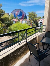 Building Photo - Beautiful, unfurnished luxury condo at the...