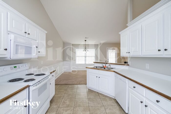 Building Photo - 1130 Bradford Park Dr