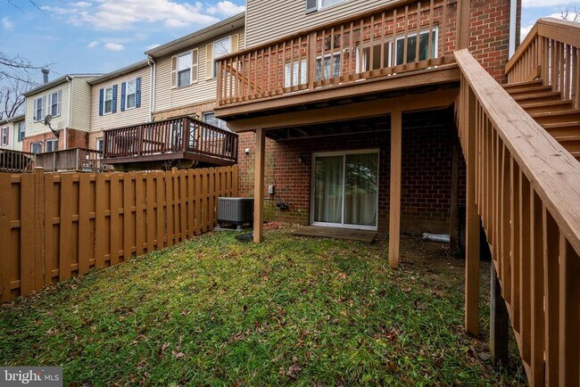 Building Photo - 8217 Township Dr