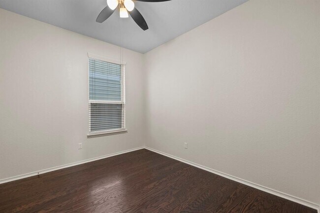 Building Photo - 537 Bonnet Blvd