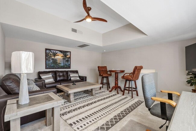 Building Photo - 48 Pebble Beach Dr