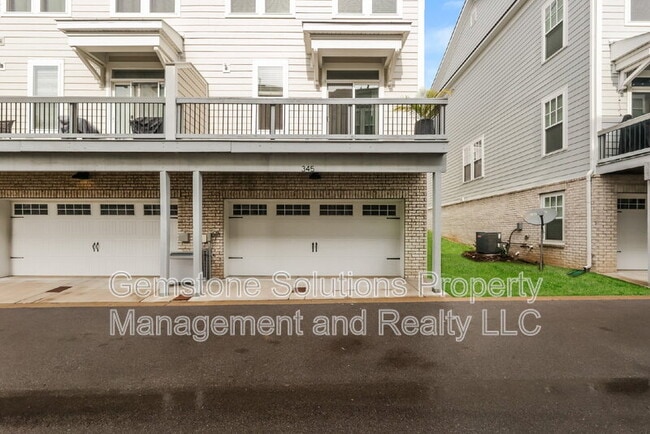 Building Photo - 345 Kara Ln