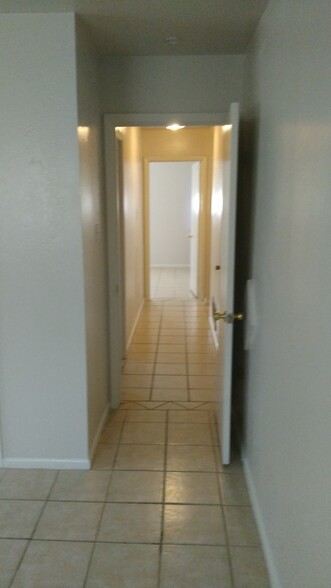 Building Photo - 6125 Birchwood Dr