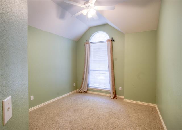 Building Photo - 1221 Greenway Dr