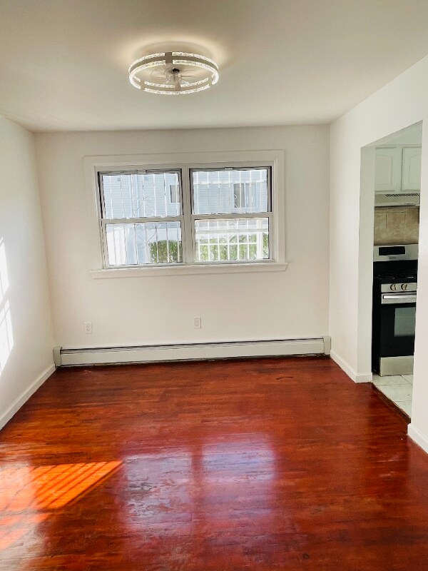 Building Photo - 50 Monsey Pl